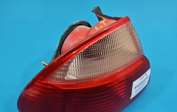 Toyota Avensis T220 Rear/tail lights IMPRK1576194