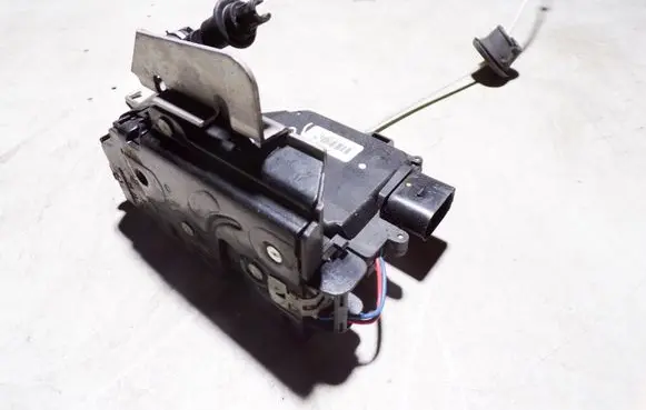 Audi A4 S4 B6 8E 8H Front door lock 402837016