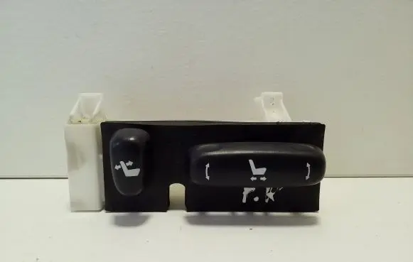 Lexus RX 330 - 350 - 400H Seat control switch 8407048010