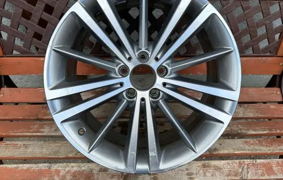 Mercedes-Benz CLS W257 R19 alloy rim 