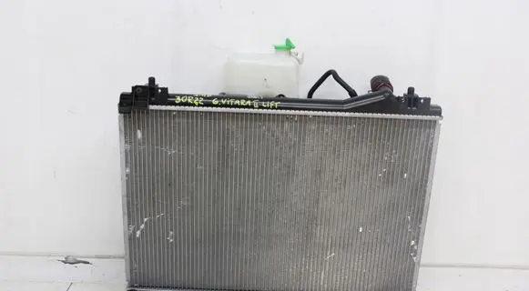 Bentley Flying Spur Coolant radiator 2005R