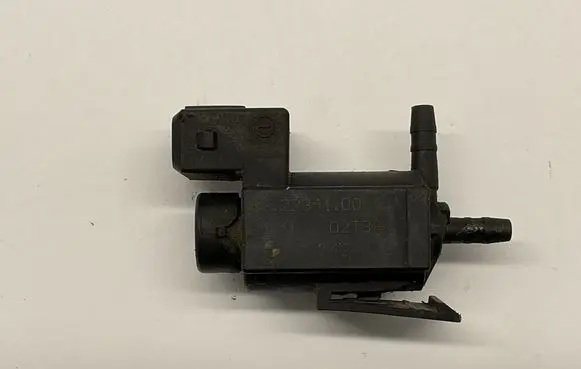 BMW 7 E65 E66 Turbo solenoid valve 72234100 1742712 02T338