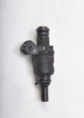 Audi A3 S3 8L Fuel injector 06A906031D
