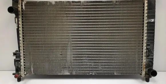 Mercedes-Benz A W169 Coolant radiator A1695000603