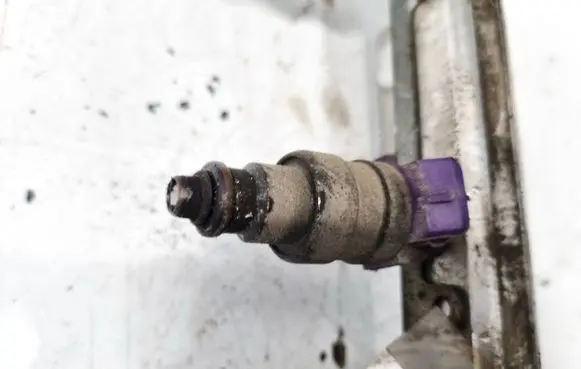 Volvo S40, V40 Fuel injector 9125118