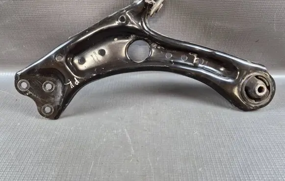 MG ZS Front lower control arm/wishbone 11765120