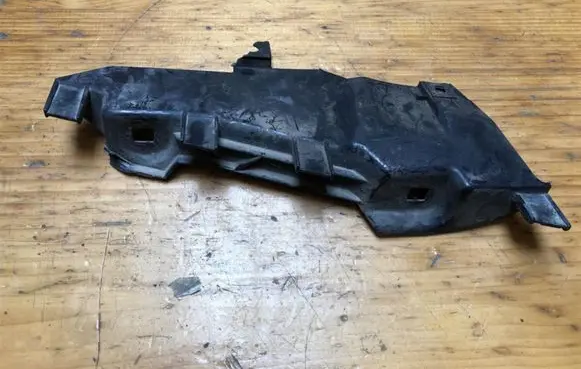 BMW 5 E39 Headlight/headlamp mounting bracket