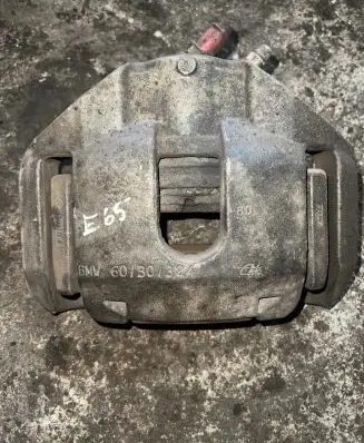 BMW 7 E65 E66 Front brake caliper 6030324
