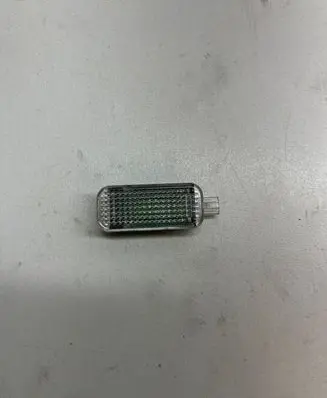 Audi A4 S4 B7 8E 8H Front door interior light 4E947415