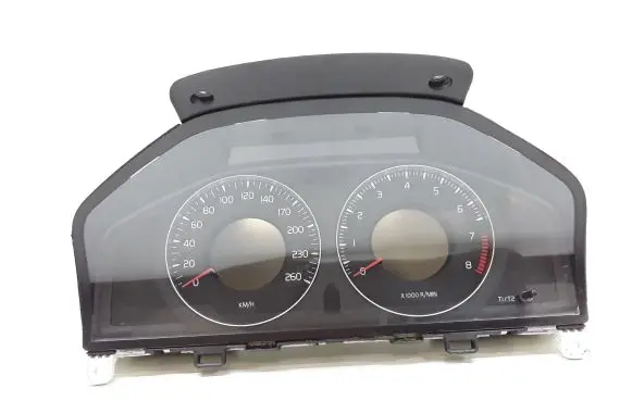 Volvo V70 Speedometer (instrument cluster) 31270898AA