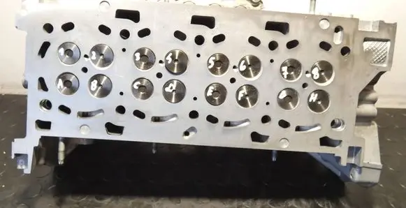 Renault Trafic II (X83) Engine head 8200519994 8200519994M 8200808824