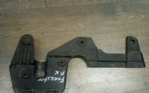 Subaru Forester SH Engine splash shield/under tray S93200161