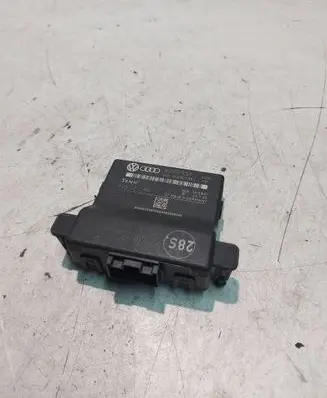 Volkswagen Caddy Gateway control module 1K0907530F 0325 1K0907951