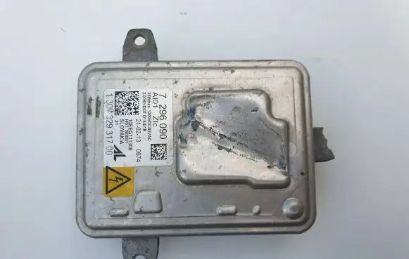 BMW 3 F30 F35 F31 Headlight ballast module Xenon 7296090 130732931700 10EEG111308