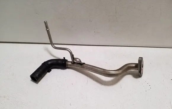 Engine coolant pipe/hose