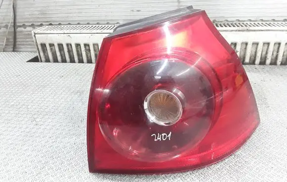 Volkswagen Golf V Rear/tail lights 1K6945096E