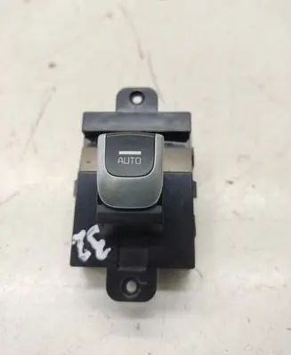 KIA Optima Electric window control switch 93590D4AC0 93590D4AC0BYF