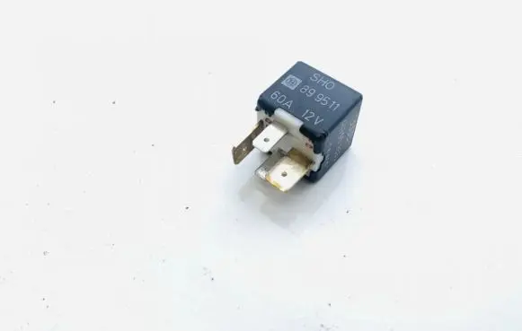 Audi A4 S4 B5 8D Other relay 443951253j