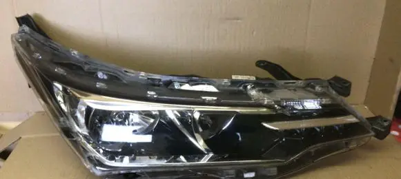 Toyota Corolla E160 E170 Headlight/headlamp 8111002L5000