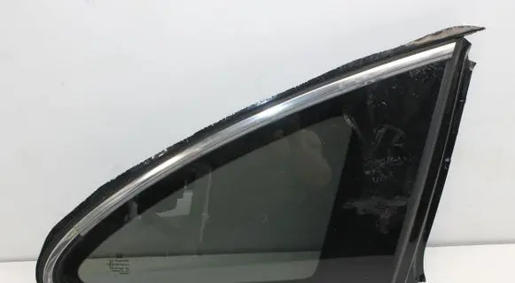 Honda CR-V Rear side window