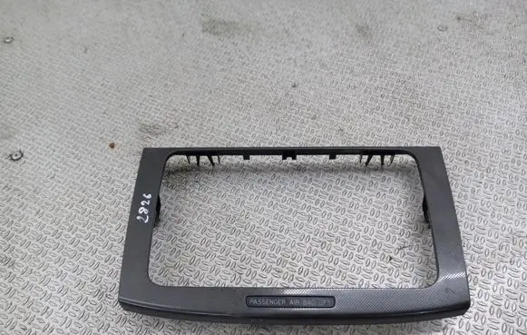 Radio/GPS head unit trim