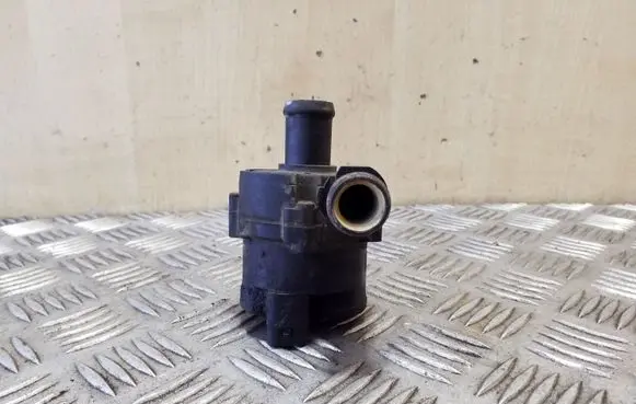 Volkswagen PASSAT B8 Electric auxiliary coolant/water pump 0392023209 5G0965567