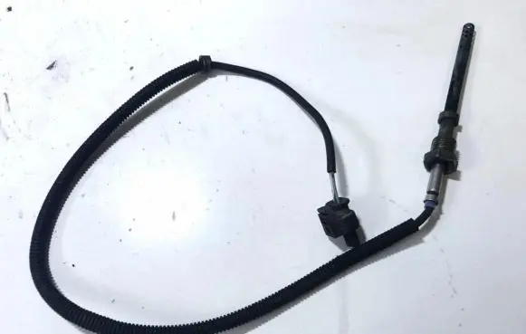 Mercedes-Benz C AMG W204 Exhaust gas temperature sensor a0071539528 ht0002