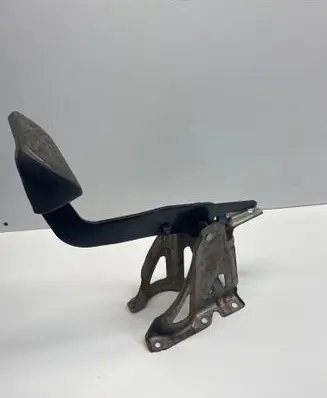 Mercedes-Benz Sprinter W906 Brake pedal 1232910082