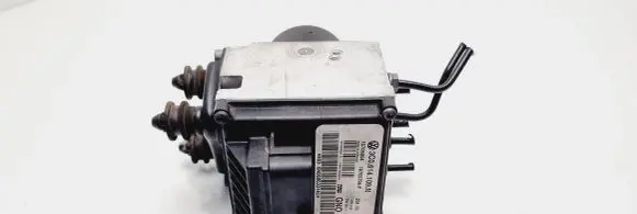 Volkswagen PASSAT B6 ABS Pump 3C0614109N 16705704F HC822703141DEL