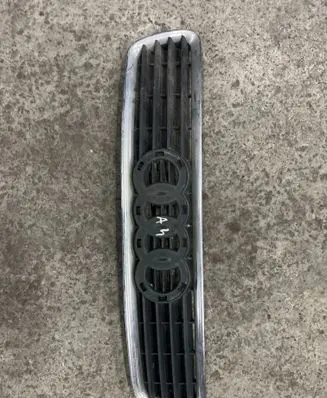 Audi A4 S4 B5 8D Front grill 8D0853651B