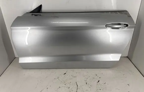 Ford Mustang VI Door (2 Door Coupe) FR3Z6320125A
