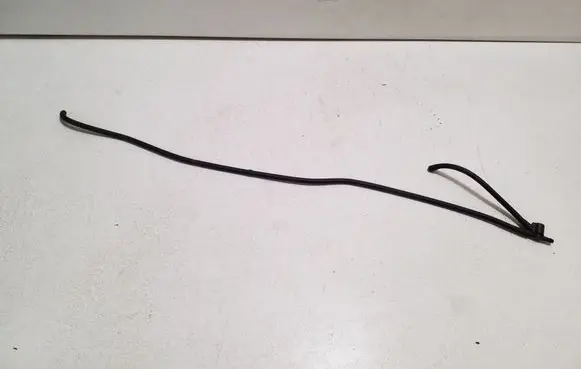 Nissan Leaf I (ZE0) Windshield washer fluid hose 