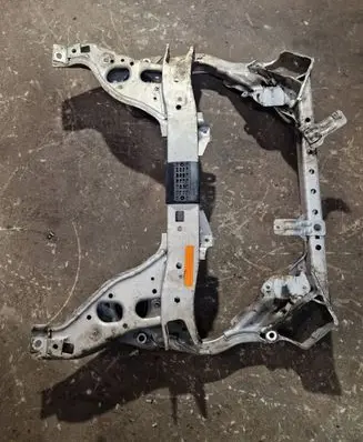 BMW 1 E82 E88 Front subframe