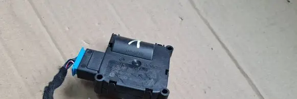 Audi A6 S6 C6 4F Air flap motor/actuator 0132801359 4F0820511A CZ1168803141