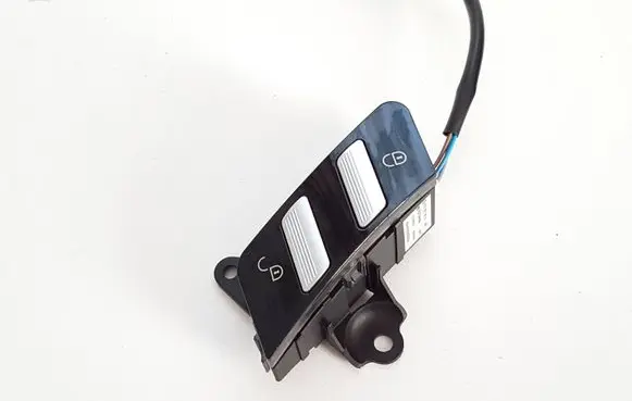 Mercedes-Benz S W221 Central locking switch button A2218213051 10145941 03371040100