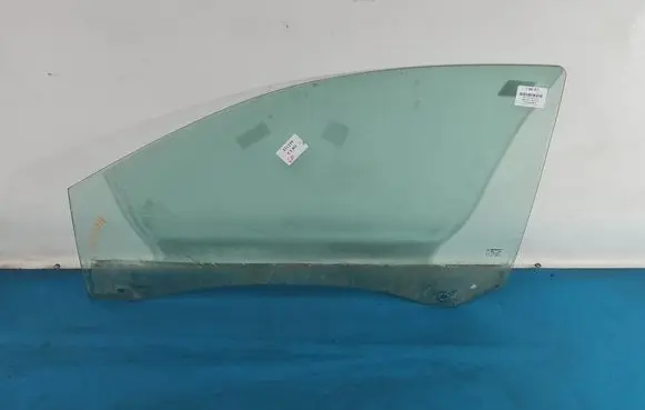 Renault Clio III Front door window glass four-door IMPRK1543011