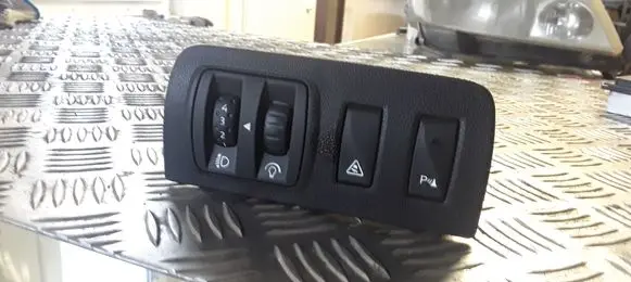 Renault Megane III Headlight level height control switch 648450001R