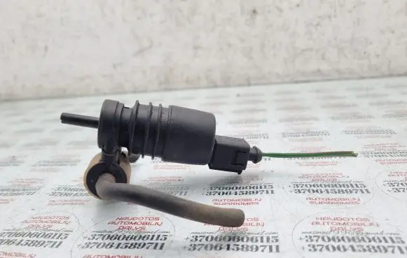 Audi A3 S3 8L Windscreen/windshield washer pump 1J0973722