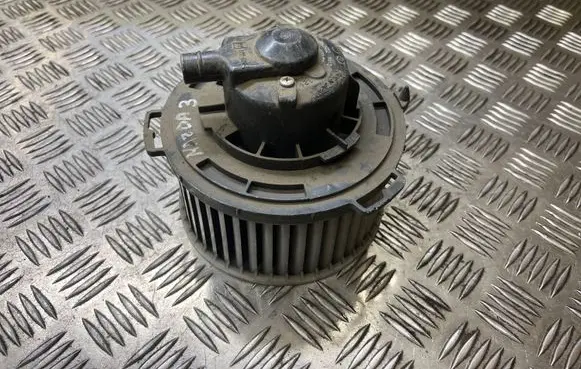 Mazda 3 I Heater fan/blower 8940000
