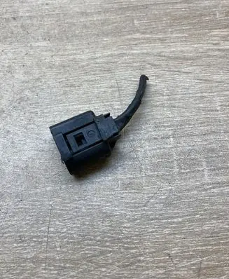 BMW 5 E60 E61 Plug wire 8364518