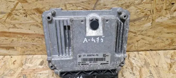 Opel Insignia A Engine control unit/module 55574175 55567952 0261209477