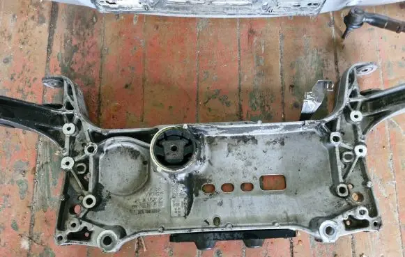 Volkswagen PASSAT B6 Front subframe 3C0199369F