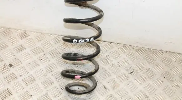 Toyota Verso-S Rear coil spring