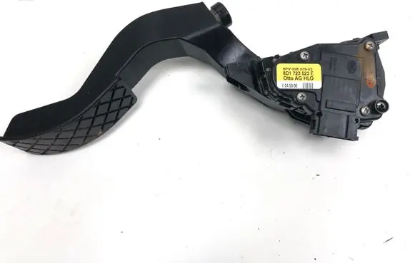 Audi A6 S6 C5 4B Accelerator throttle pedal 8D1723523E