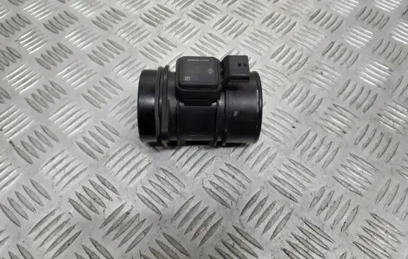 Renault Clio III Mass air flow meter 8200358901