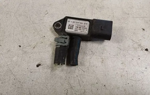Audi A4 S4 B8 8K Exhaust gas pressure sensor 059906051A