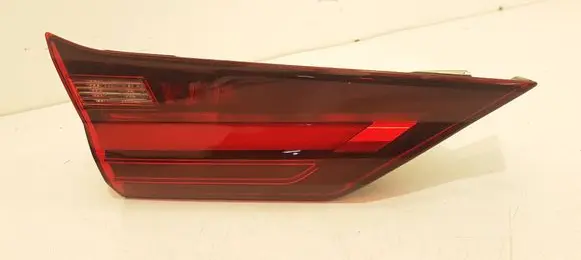 BMW 1 F40 Tailgate rear/tail lights 5A55FB5 647500 63215A55FB502
