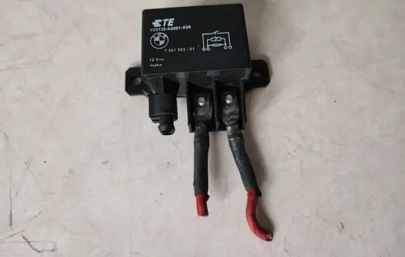BMW X5 E70 Coolant fan relay 7661503