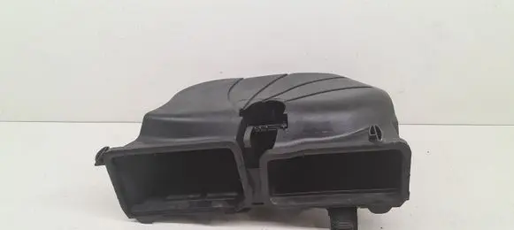 Mercedes-Benz C W204 Air intake duct part A2048303303