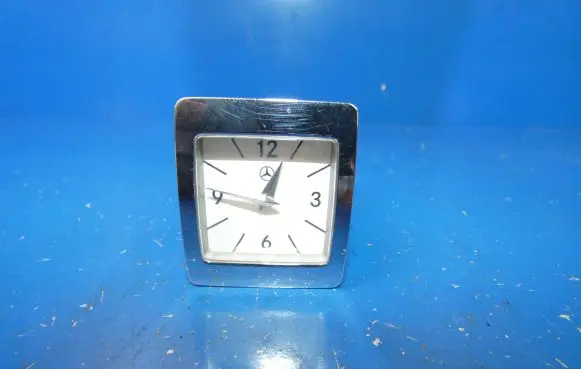 Mercedes-Benz CLS C218 X218 Clock A2128270070